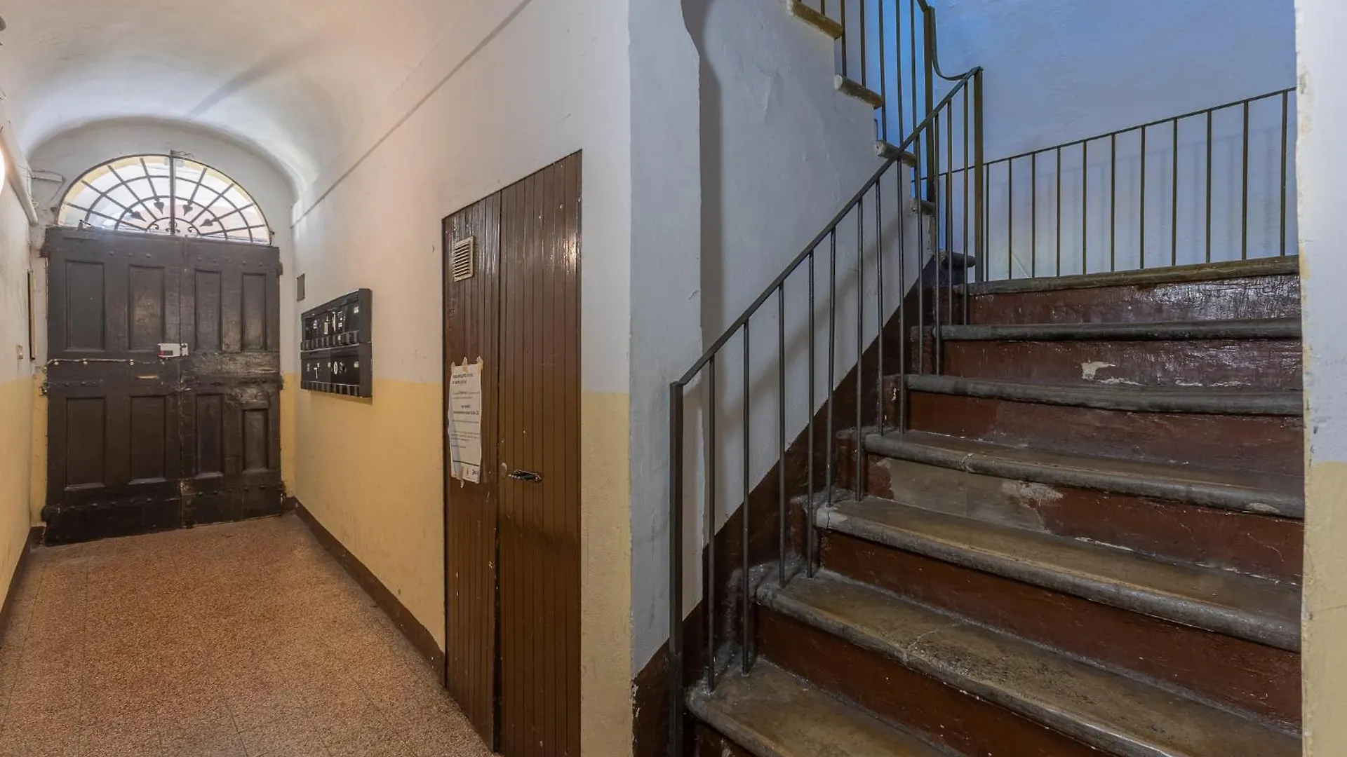 Saragozza Modern Apartment Bologna Italia