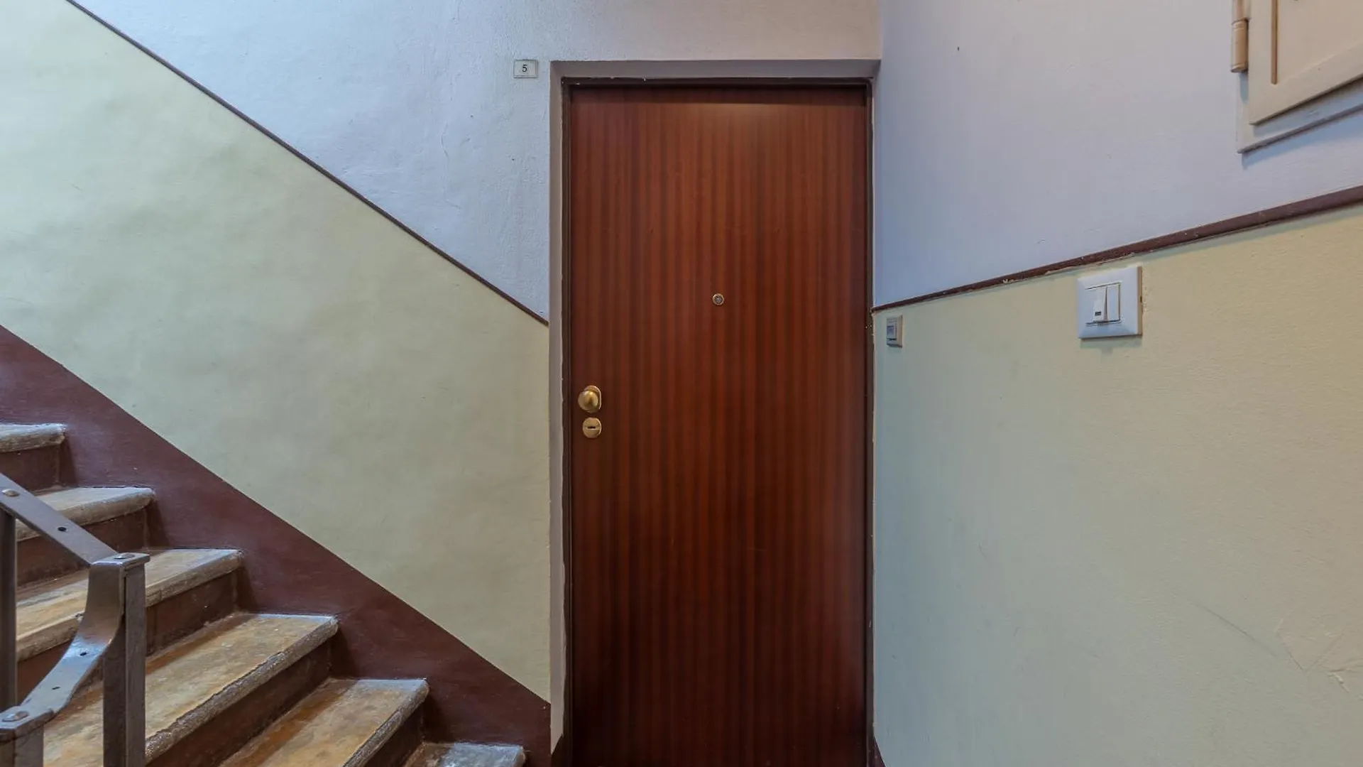 Saragozza Modern Apartment Bologna
